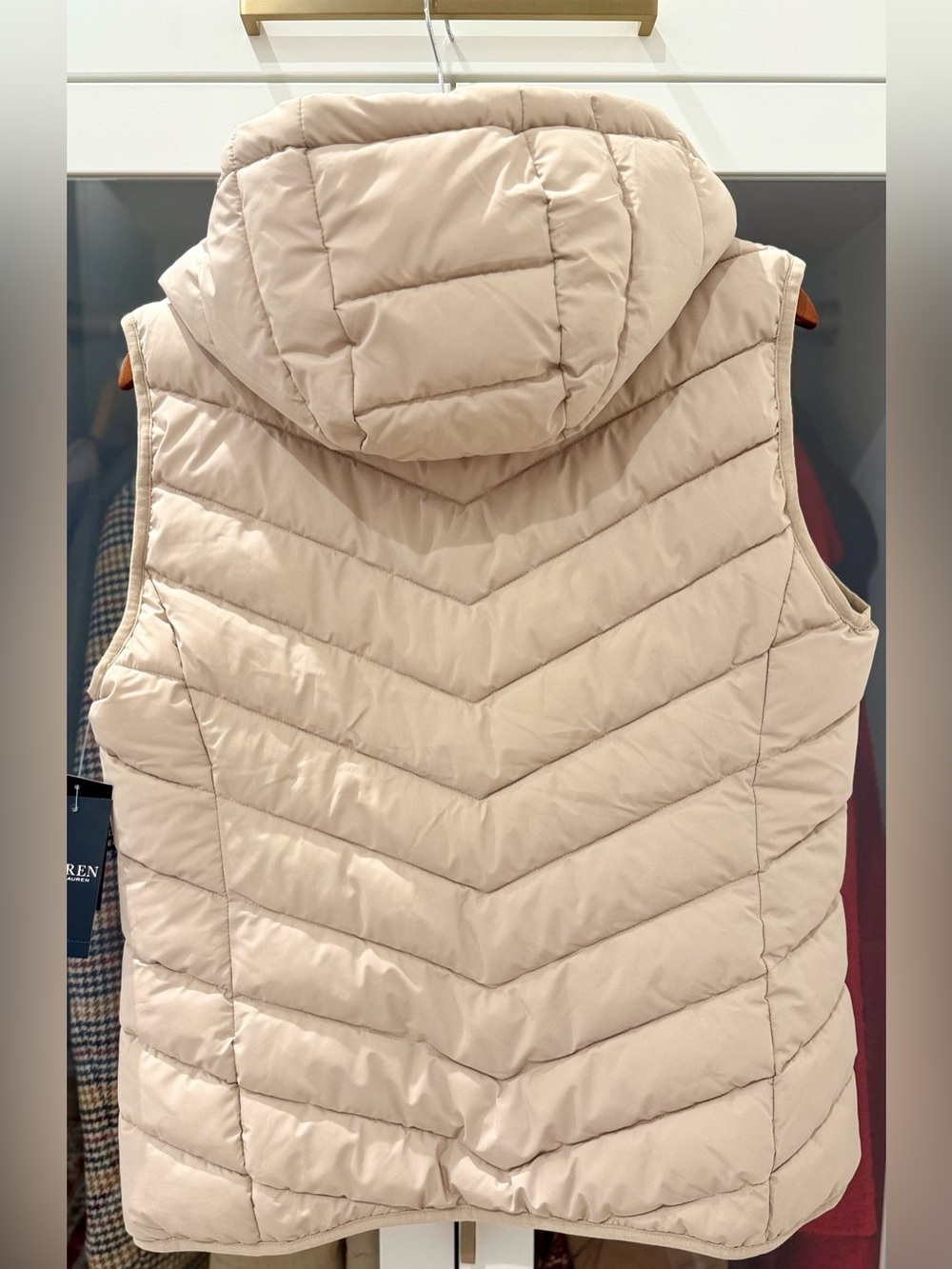 NWT Lauren Ralph Lauren Women’s Cream Hooded Quilted Puffer Vest Size L - Picture 4 of 7